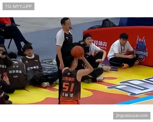 山东男篮本赛季外援使用达七人次 仅剩最后一次更换机会需谨慎